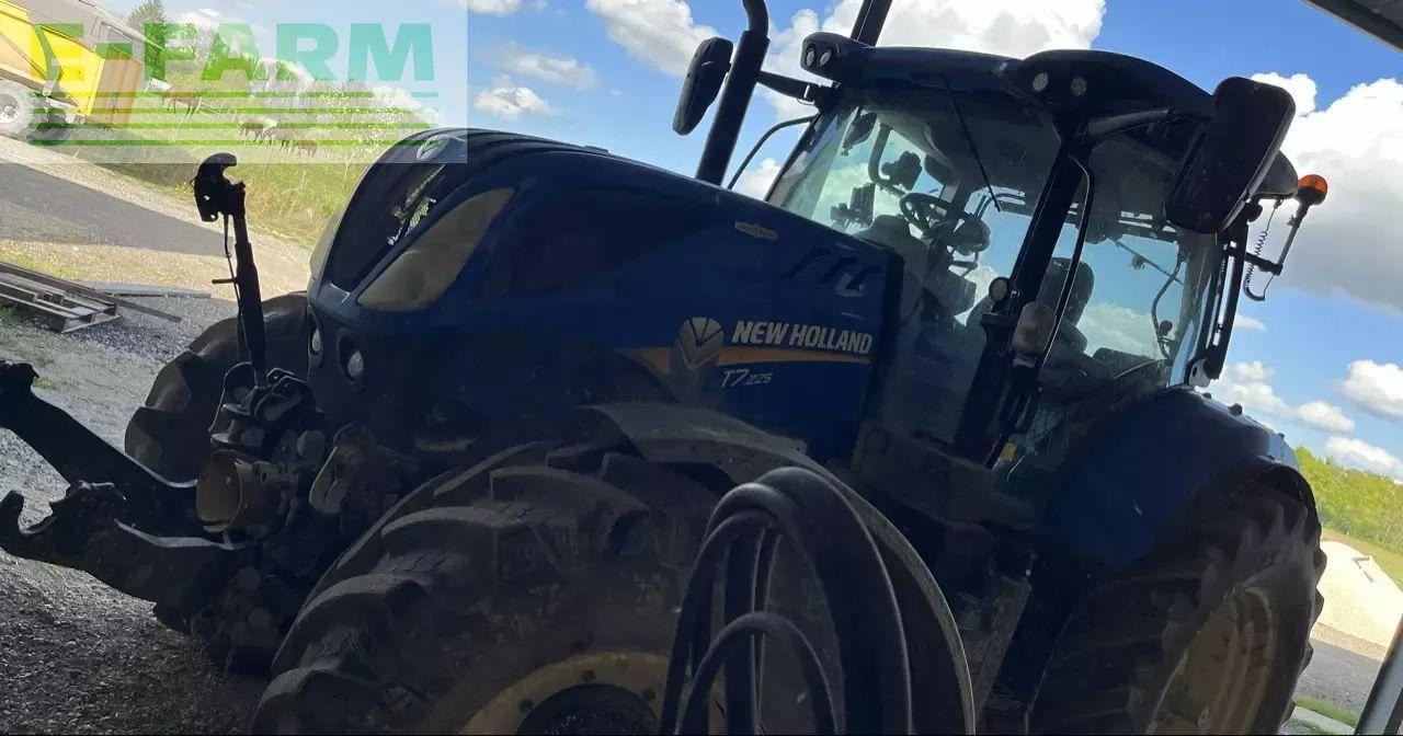 New Holland t7.225 ac n°1 - Traktor: slika New Holland t7.225 ac n°1 - Traktor New Holland t7.225 ac n°1 - Traktor: slika New Holland t7.225 ac n°1 - Traktor