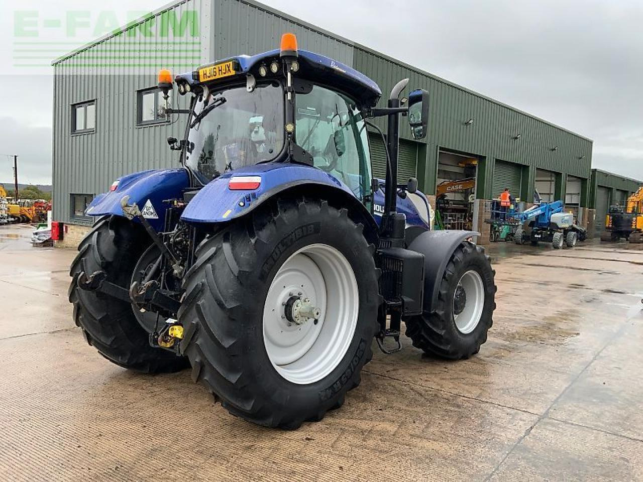 New Holland t7.225 blue power tractor (st25102) - Traktor: slika New Holland t7.225 blue power tractor (st25102) - Traktor New Holland t7.225 blue power tractor (st25102) - Traktor: slika New Holland t7.225 blue power tractor (st25102) - Traktor