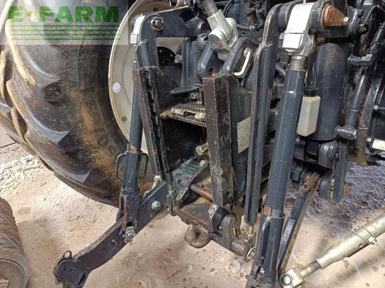 New Holland t7.230 - Traktor: slika New Holland t7.230 - Traktor New Holland t7.230 - Traktor: slika New Holland t7.230 - Traktor