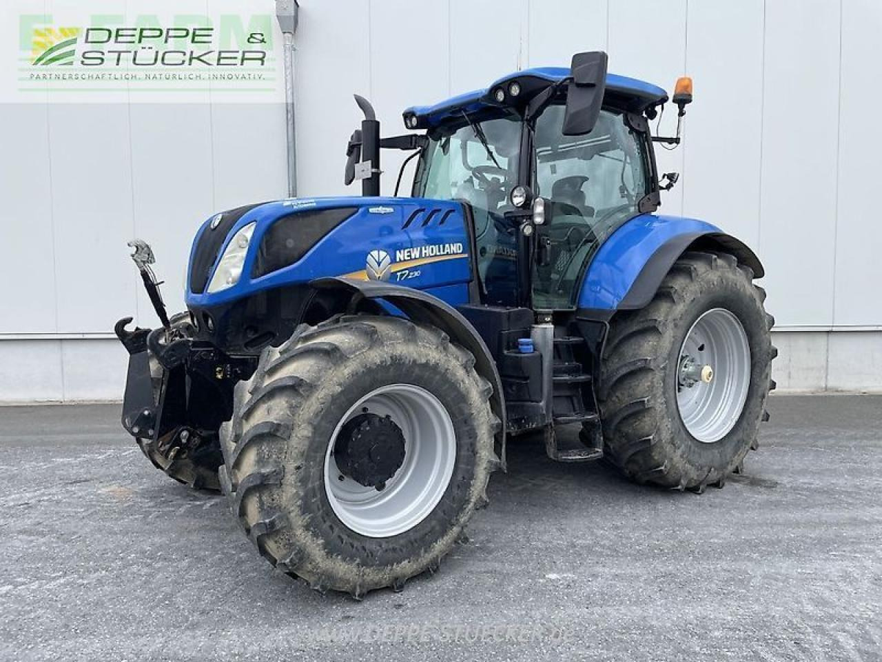 New Holland t7.230 - Traktor: slika New Holland t7.230 - Traktor New Holland t7.230 - Traktor: slika New Holland t7.230 - Traktor