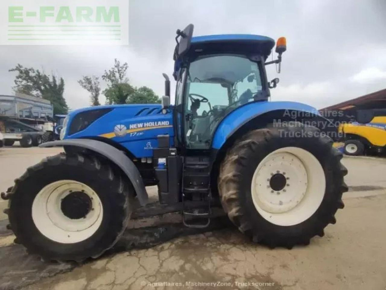 New Holland t7 230 - Traktor: slika New Holland t7 230 - Traktor New Holland t7 230 - Traktor: slika New Holland t7 230 - Traktor