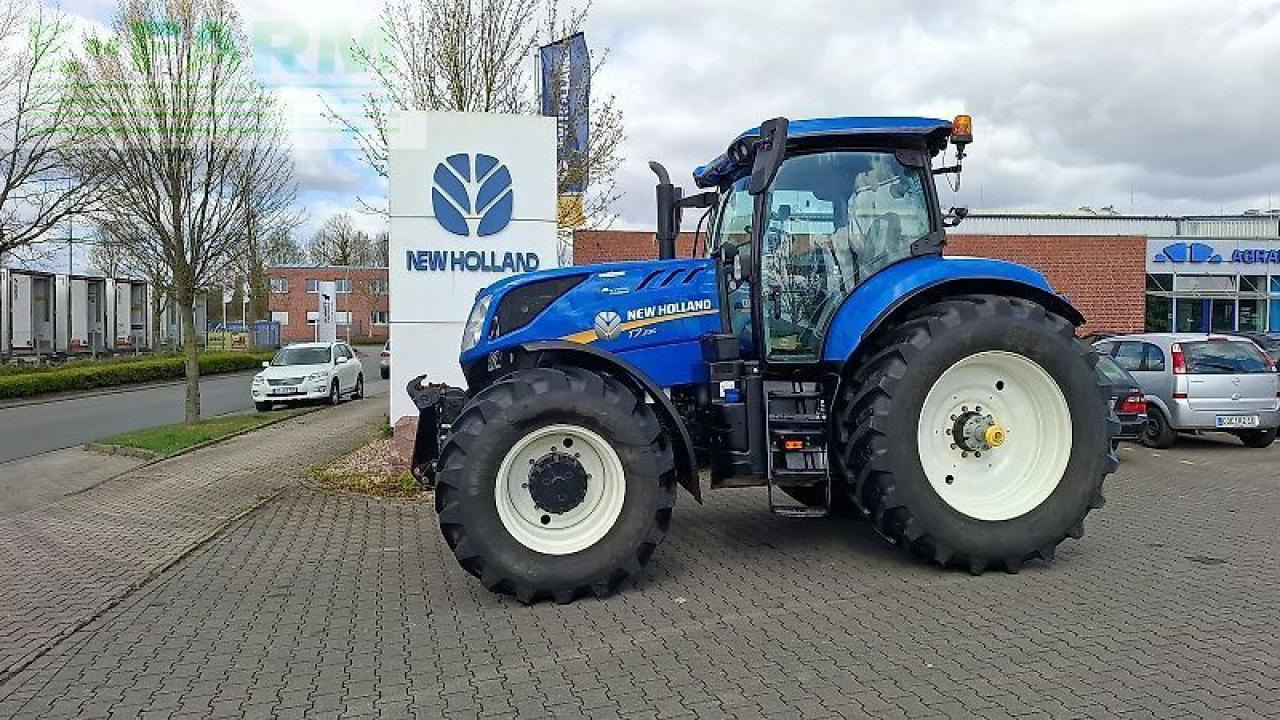 New Holland t7.230 ac - Traktor: slika New Holland t7.230 ac - Traktor New Holland t7.230 ac - Traktor: slika New Holland t7.230 ac - Traktor