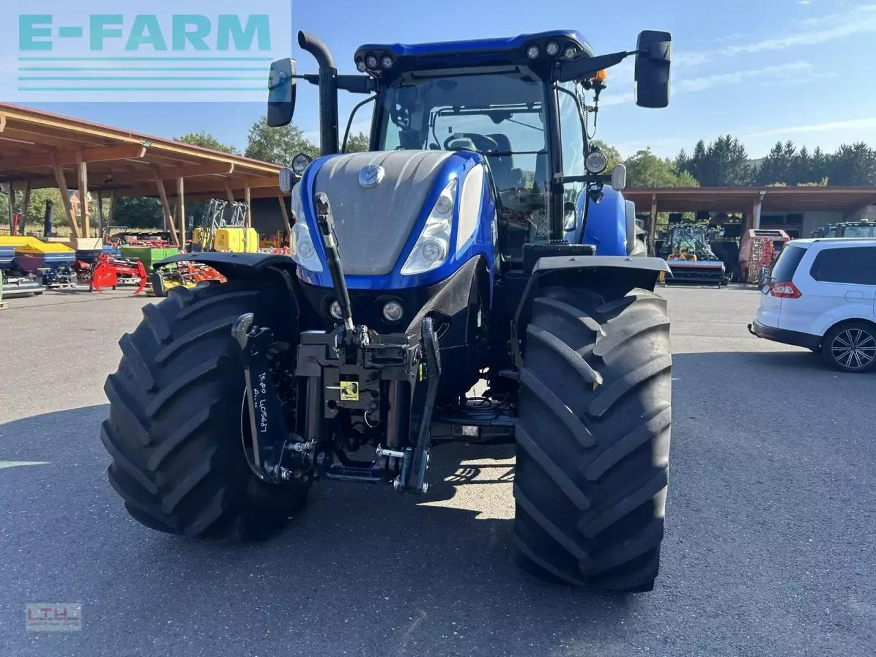 New Holland t7.230 plm auto command - Traktor: slika New Holland t7.230 plm auto command - Traktor New Holland t7.230 plm auto command - Traktor: slika New Holland t7.230 plm auto command - Traktor