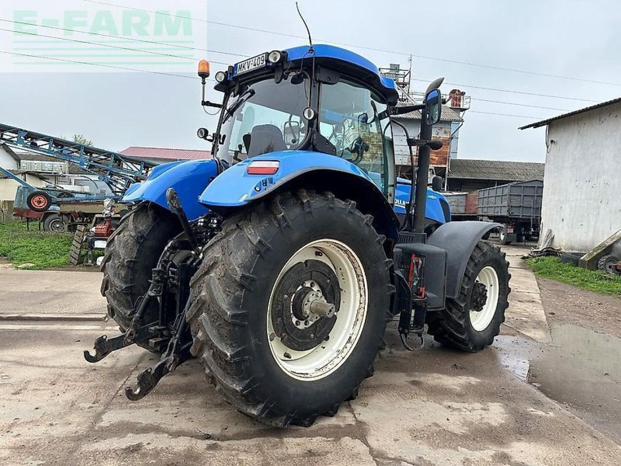 New Holland t7.270 - Traktor: slika New Holland t7.270 - Traktor New Holland t7.270 - Traktor: slika New Holland t7.270 - Traktor