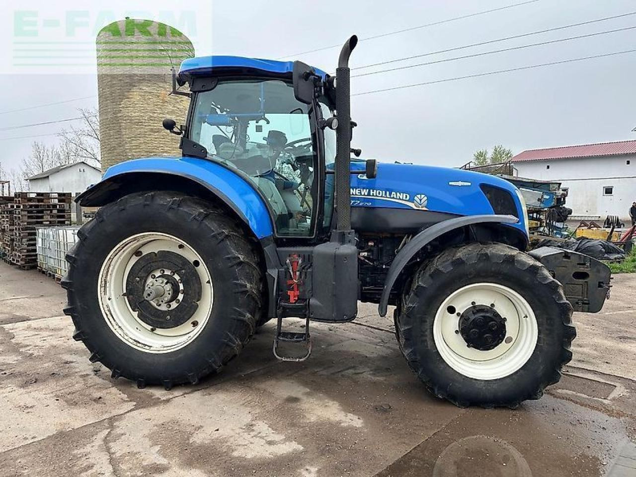 New Holland t7.270 - Traktor: slika New Holland t7.270 - Traktor New Holland t7.270 - Traktor: slika New Holland t7.270 - Traktor