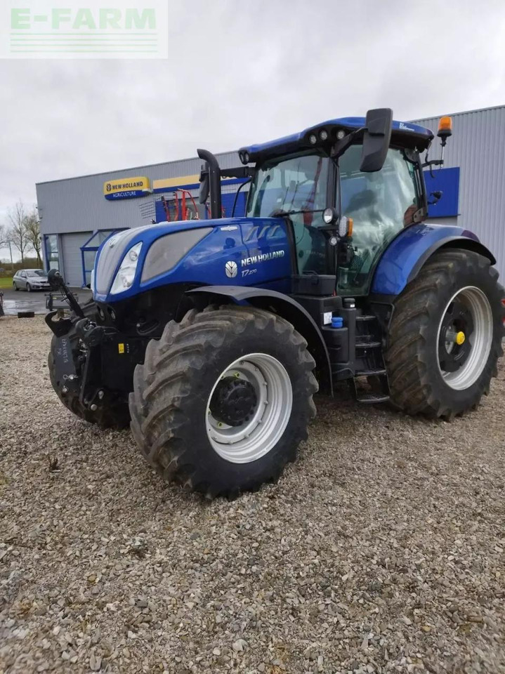 New Holland t7 270 ac - Traktor: slika New Holland t7 270 ac - Traktor New Holland t7 270 ac - Traktor: slika New Holland t7 270 ac - Traktor