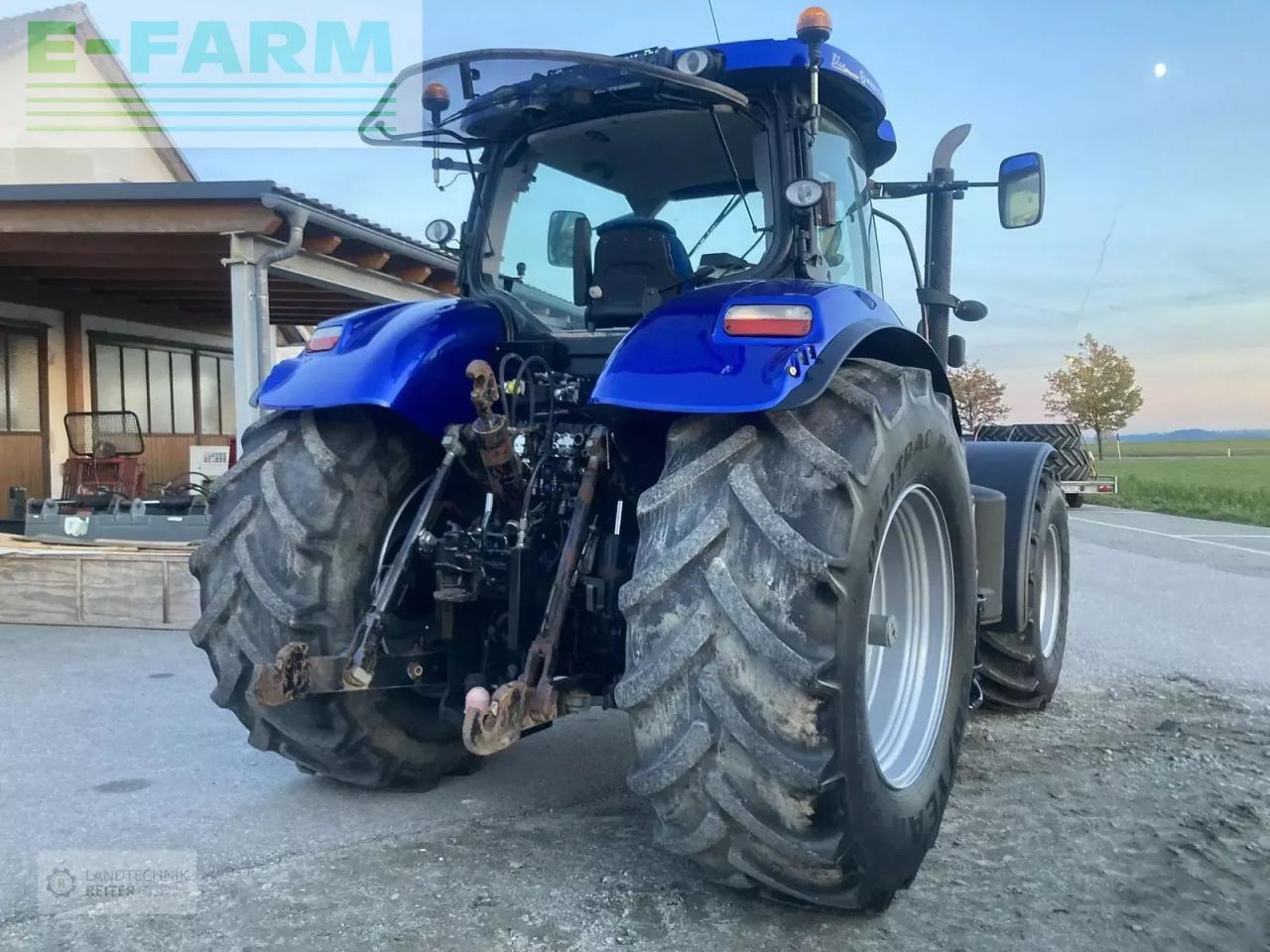 New Holland t7.270 auto command bluepower - Traktor: slika New Holland t7.270 auto command bluepower - Traktor New Holland t7.270 auto command bluepower - Traktor: slika New Holland t7.270 auto command bluepower - Traktor