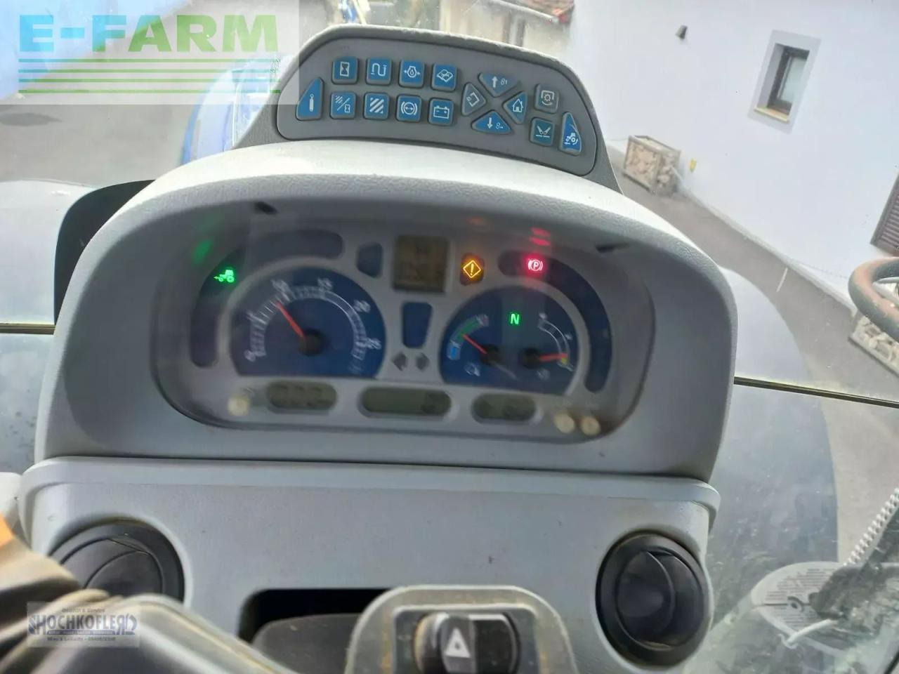 Traktor New Holland t7.270 auto command bluepower: slika Traktor New Holland t7.270 auto command bluepower