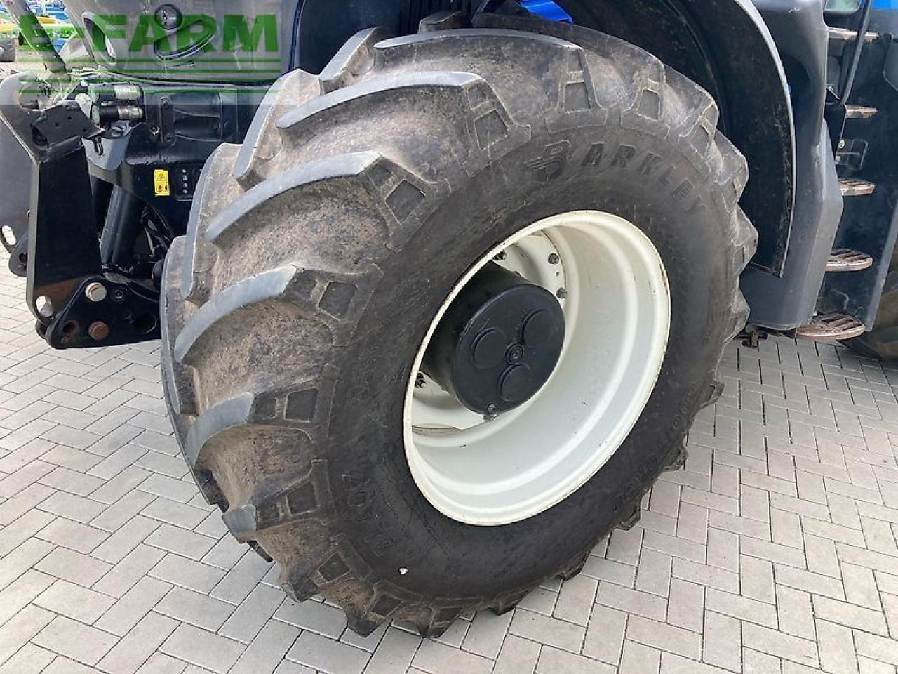 New Holland t7.275 hd autocommand cvt HD - Traktor: slika New Holland t7.275 hd autocommand cvt HD - Traktor New Holland t7.275 hd autocommand cvt HD - Traktor: slika New Holland t7.275 hd autocommand cvt HD - Traktor