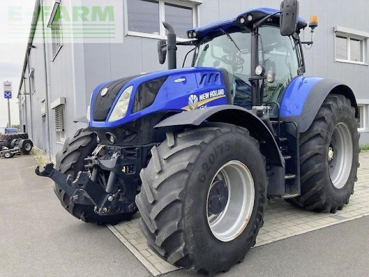 New Holland t7.315 ac - Traktor: slika New Holland t7.315 ac - Traktor New Holland t7.315 ac - Traktor: slika New Holland t7.315 ac - Traktor