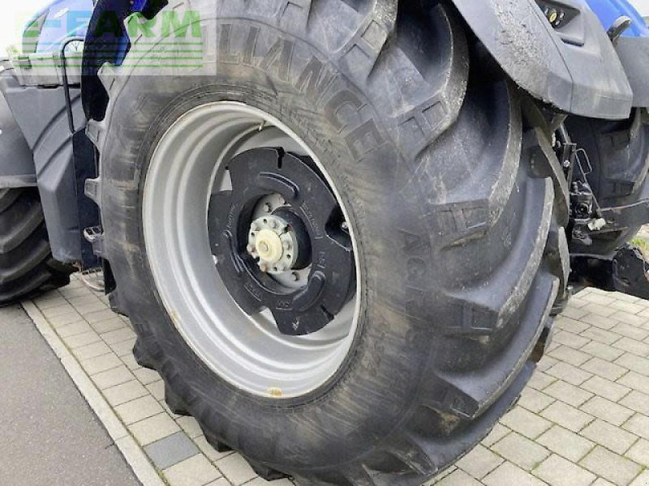 New Holland t7.315 ac - Traktor: slika New Holland t7.315 ac - Traktor New Holland t7.315 ac - Traktor: slika New Holland t7.315 ac - Traktor