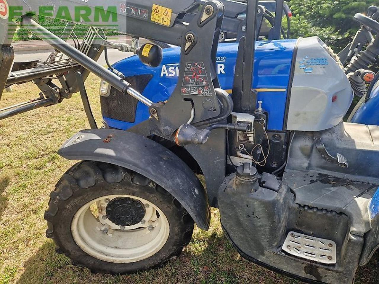 Traktor New Holland td 4020 f: slika Traktor New Holland td 4020 f