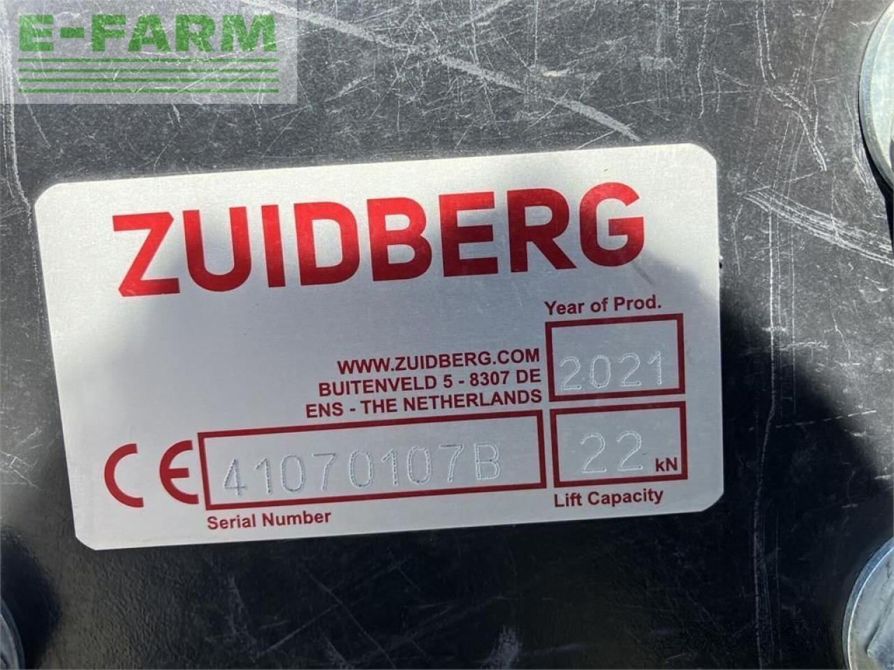 Traktor New Holland td5.85: slika Traktor New Holland td5.85