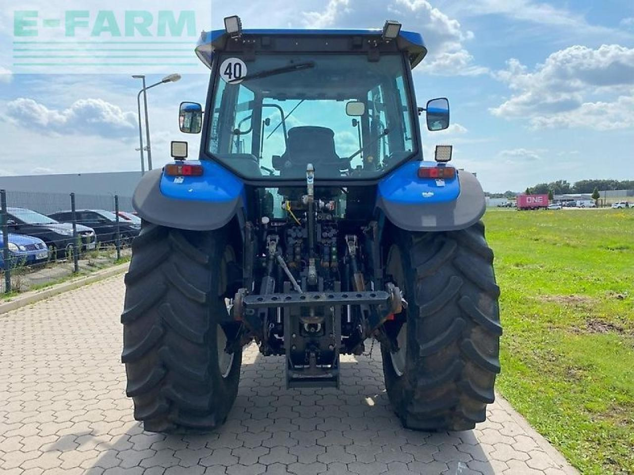 New Holland tm 155 - Traktor: slika New Holland tm 155 - Traktor New Holland tm 155 - Traktor: slika New Holland tm 155 - Traktor