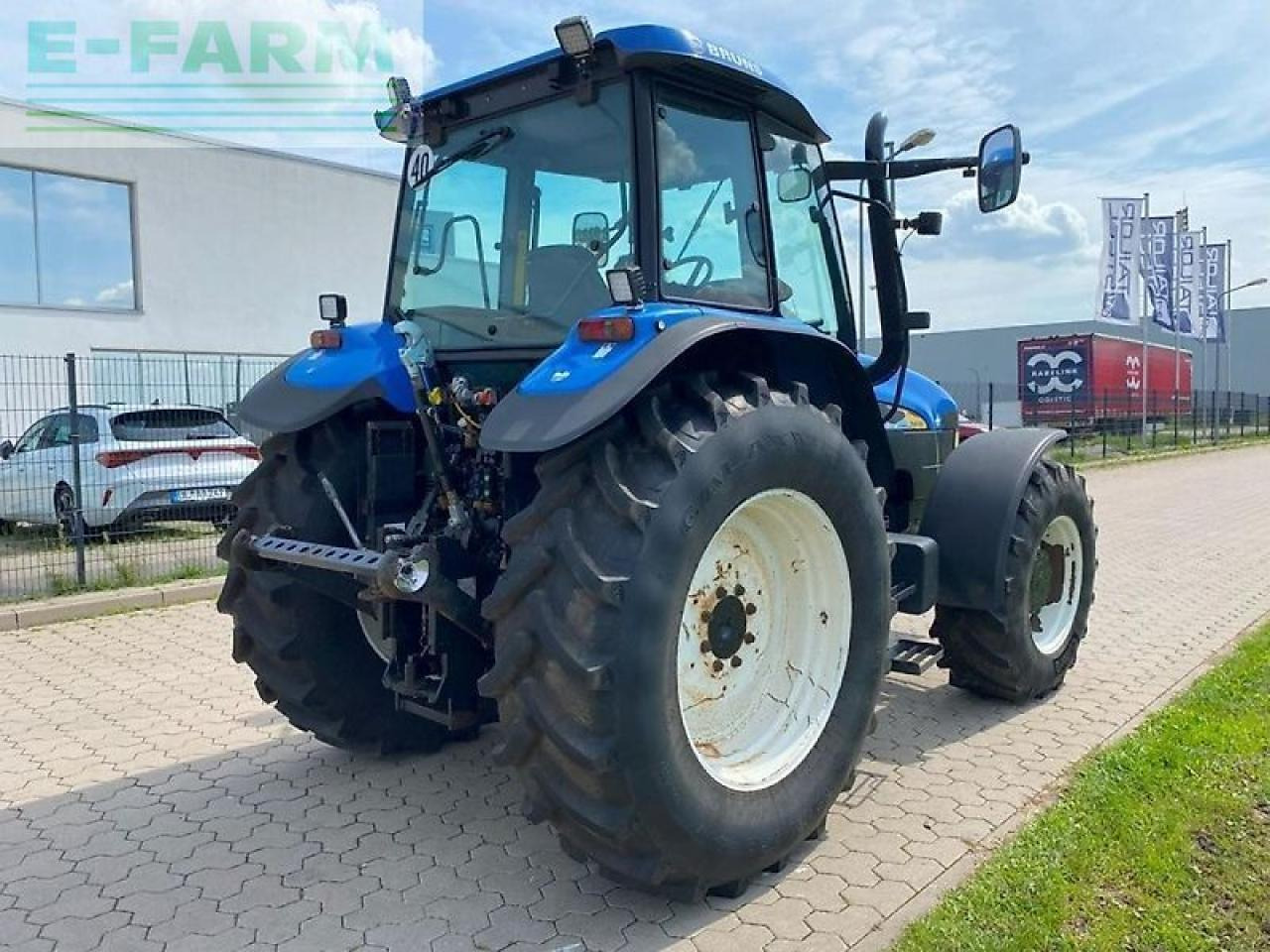 New Holland tm 155 - Traktor: slika New Holland tm 155 - Traktor New Holland tm 155 - Traktor: slika New Holland tm 155 - Traktor