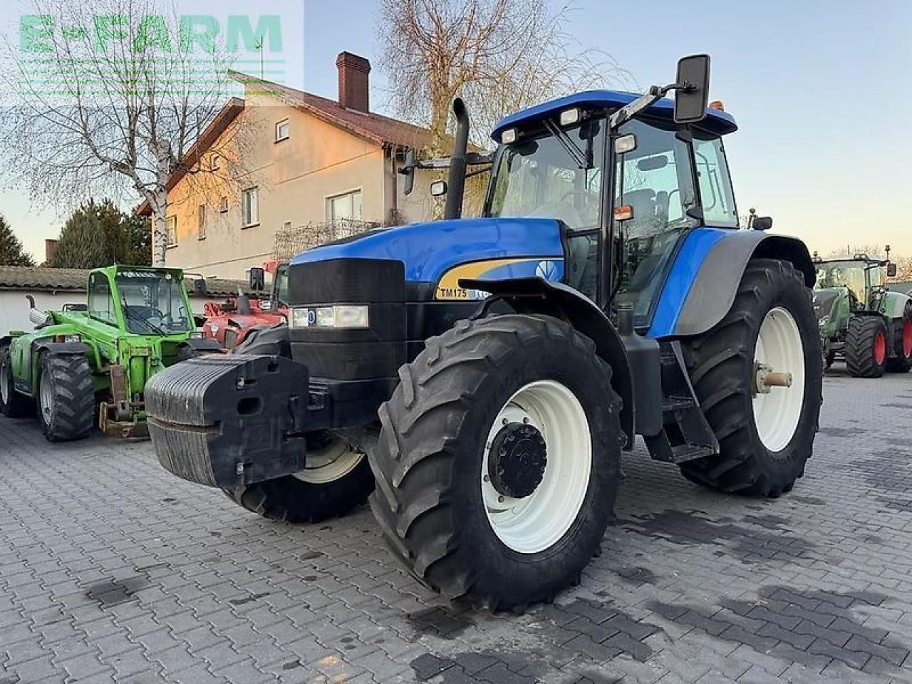 New Holland tm175 powercommand - Traktor: slika New Holland tm175 powercommand - Traktor New Holland tm175 powercommand - Traktor: slika New Holland tm175 powercommand - Traktor