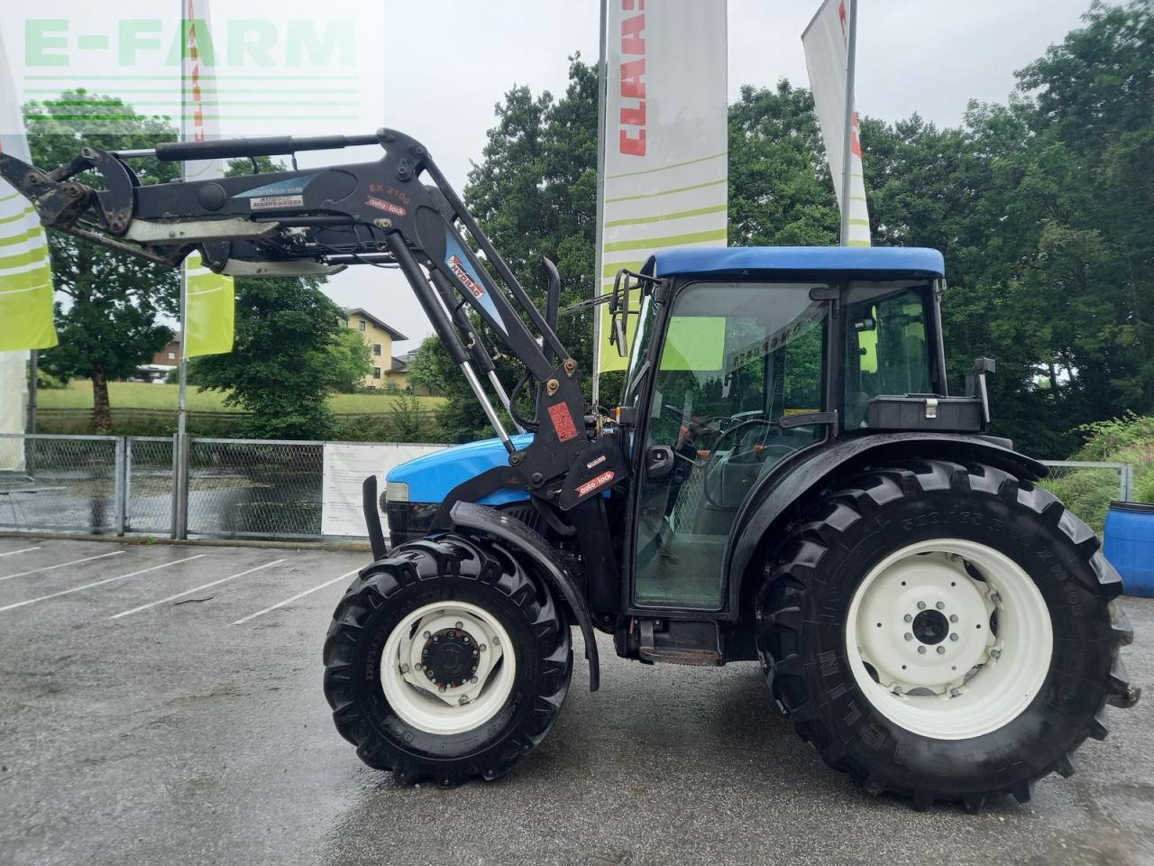 New Holland tn-d 70 D - Traktor: slika New Holland tn-d 70 D - Traktor New Holland tn-d 70 D - Traktor: slika New Holland tn-d 70 D - Traktor