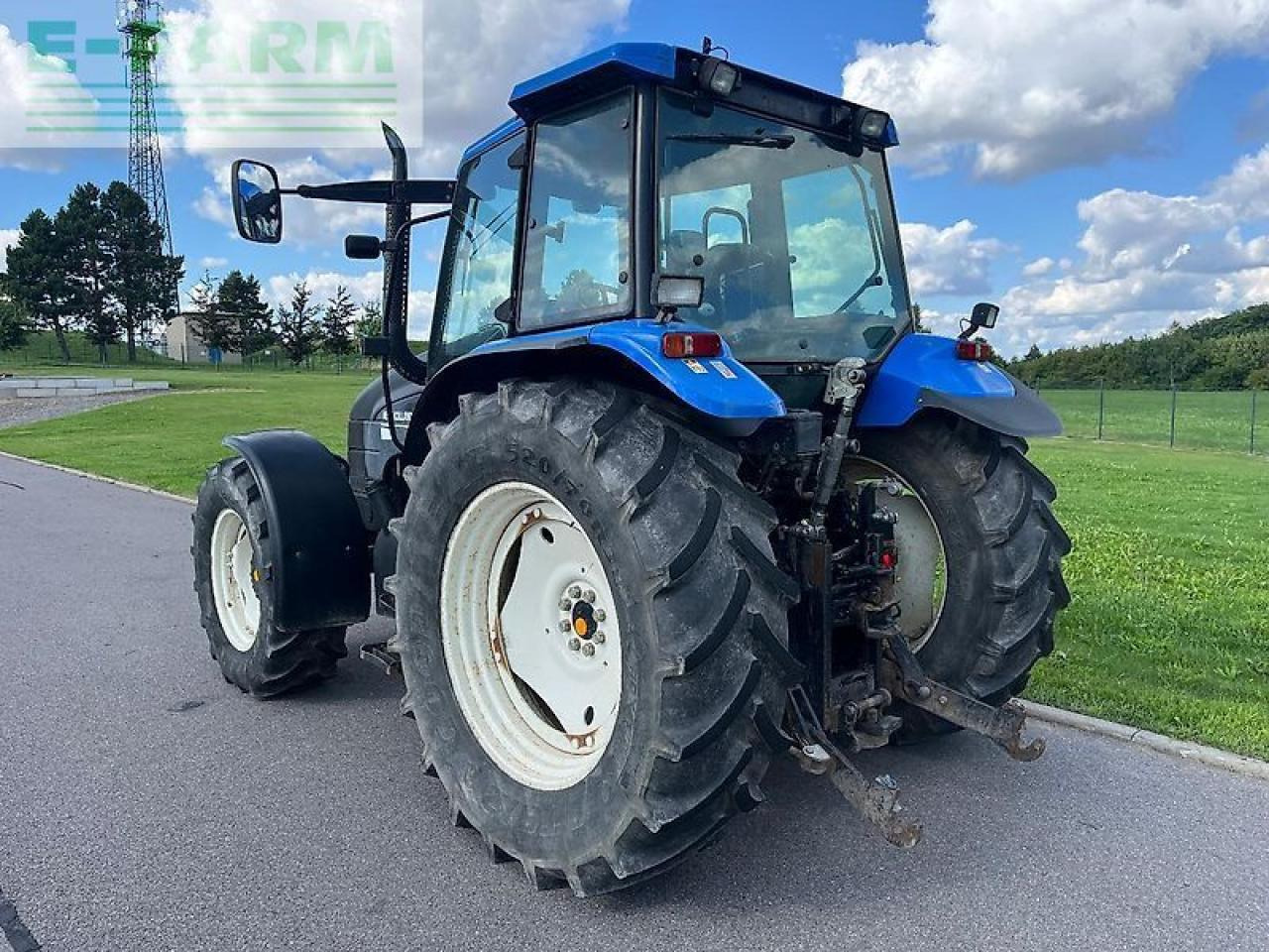 New Holland ts 115 - Traktor: slika New Holland ts 115 - Traktor New Holland ts 115 - Traktor: slika New Holland ts 115 - Traktor