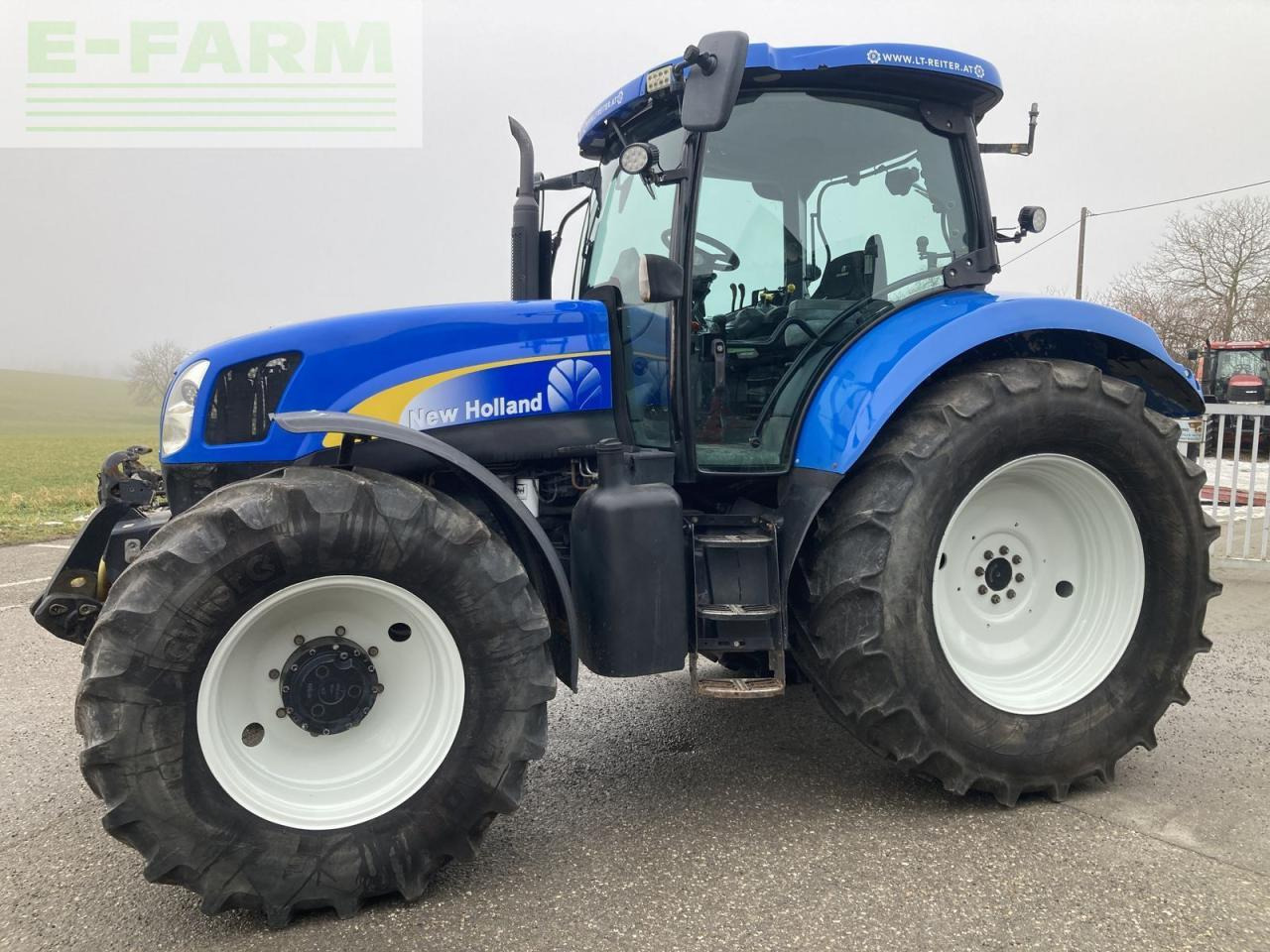 New Holland ts135a - Traktor: slika New Holland ts135a - Traktor New Holland ts135a - Traktor: slika New Holland ts135a - Traktor