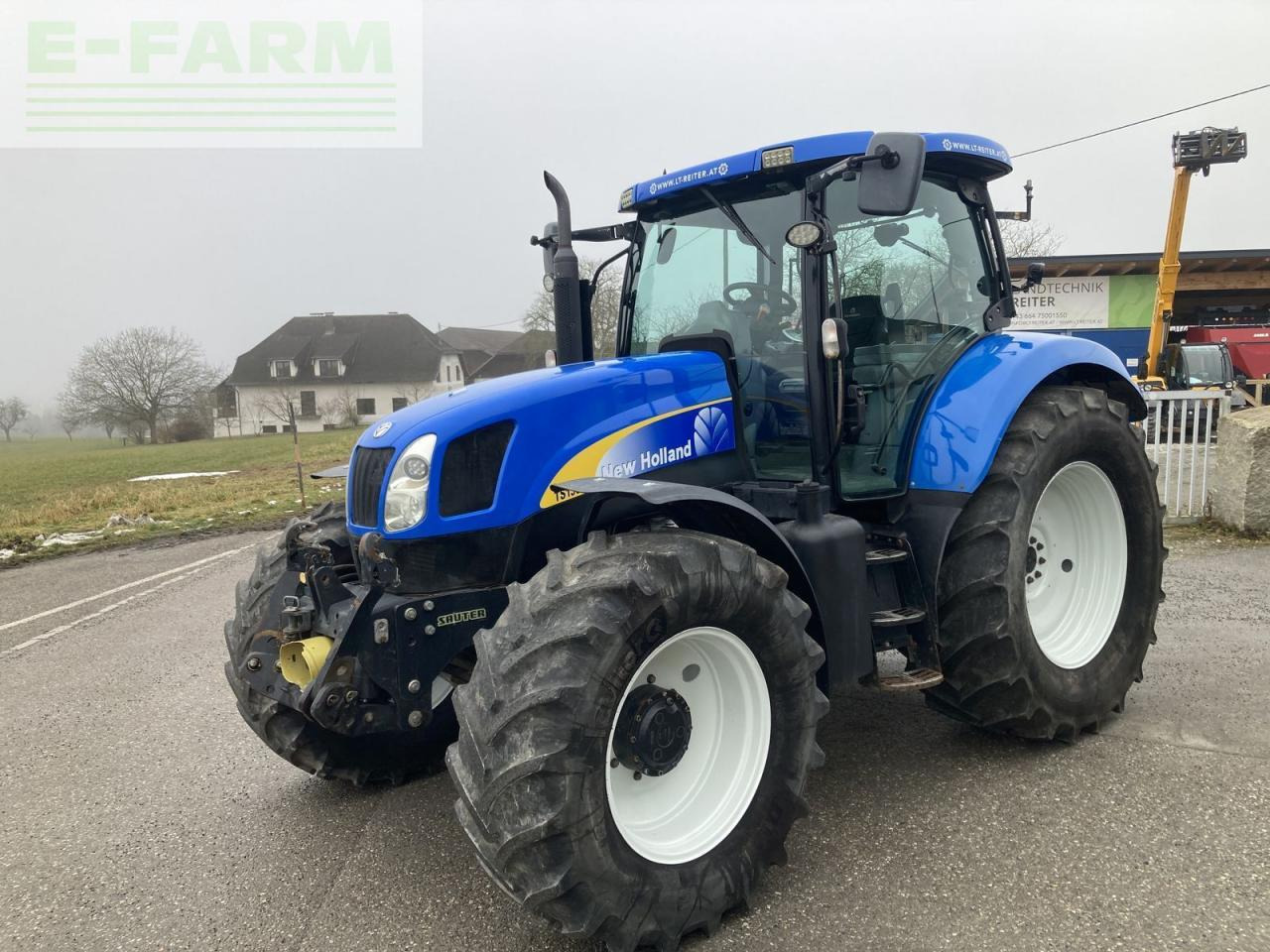 New Holland ts135a - Traktor: slika New Holland ts135a - Traktor New Holland ts135a - Traktor: slika New Holland ts135a - Traktor