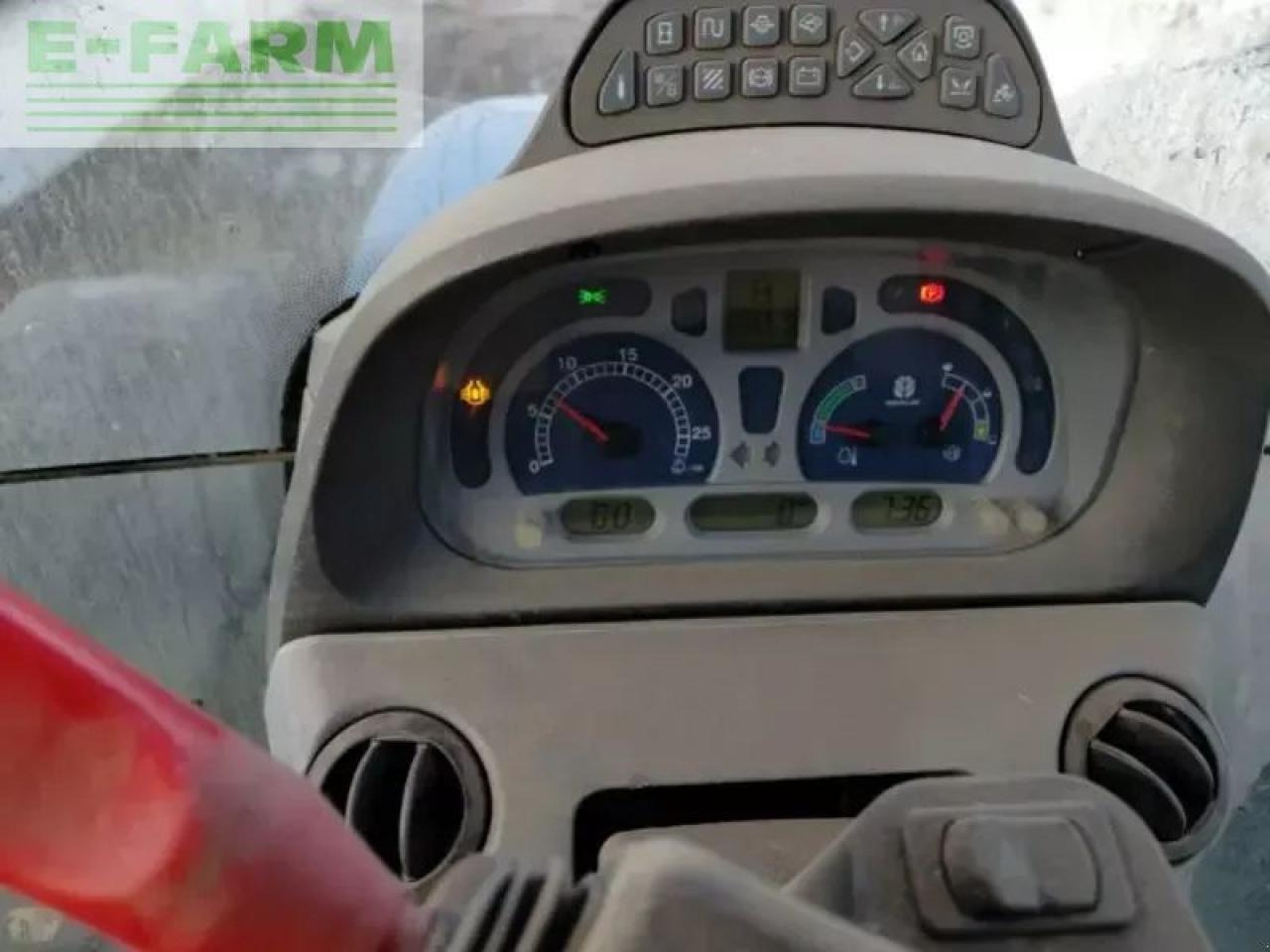 New Holland tsa 125 - Traktor: slika New Holland tsa 125 - Traktor New Holland tsa 125 - Traktor: slika New Holland tsa 125 - Traktor