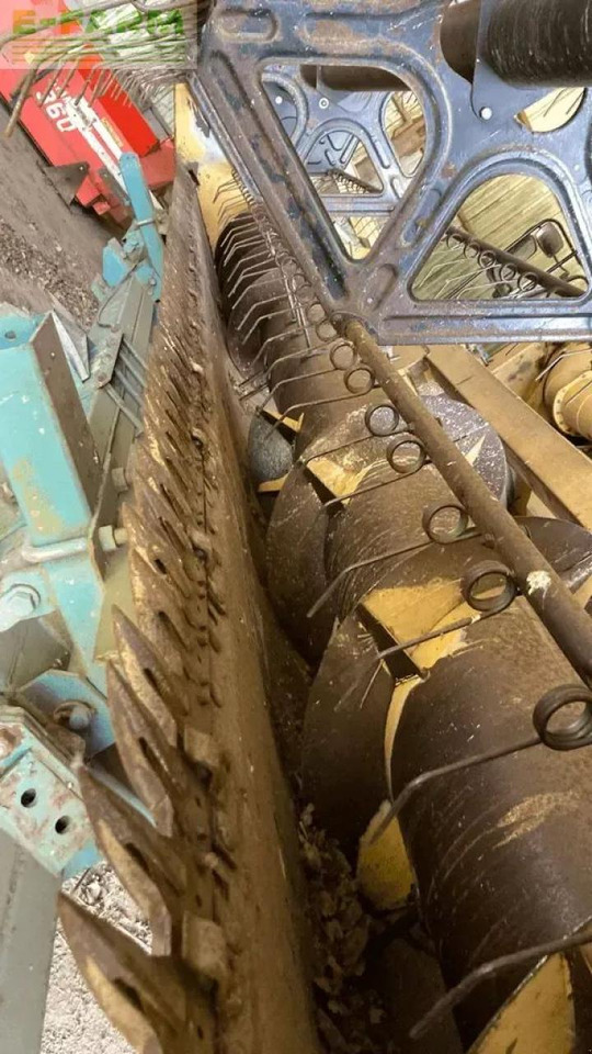 New Holland tx 67 - Kombajn za žetvu: slika New Holland tx 67 - Kombajn za žetvu New Holland tx 67 - Kombajn za žetvu: slika New Holland tx 67 - Kombajn za žetvu