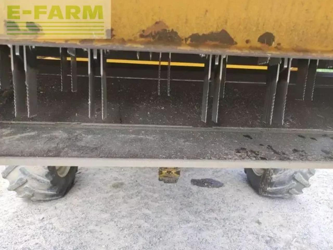 New Holland tx64 - Kombajn za žetvu: slika New Holland tx64 - Kombajn za žetvu New Holland tx64 - Kombajn za žetvu: slika New Holland tx64 - Kombajn za žetvu