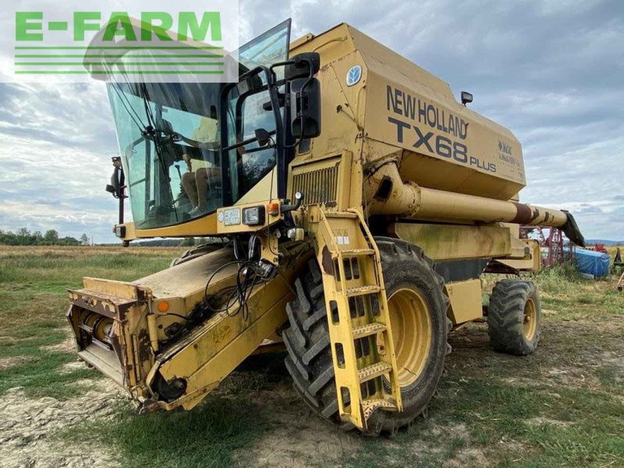 New Holland tx68 plus - Kombajn za žetvu: slika New Holland tx68 plus - Kombajn za žetvu New Holland tx68 plus - Kombajn za žetvu: slika New Holland tx68 plus - Kombajn za žetvu
