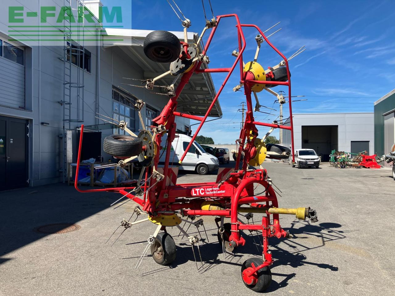 Pöttinger HIT 69 NZ - Prevrtač sijena/ Grabulje: slika Pöttinger HIT 69 NZ - Prevrtač sijena/ Grabulje Pöttinger HIT 69 NZ - Prevrtač sijena/ Grabulje: slika Pöttinger HIT 69 NZ - Prevrtač sijena/ Grabulje