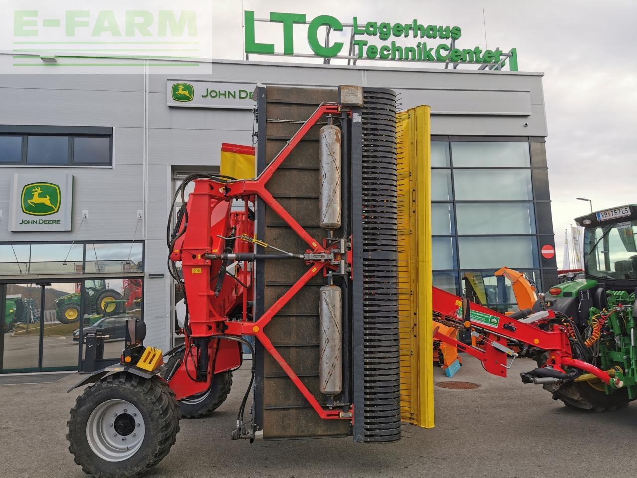 Pöttinger Mergento VT 9220 - Prevrtač sijena/ Grabulje: slika Pöttinger Mergento VT 9220 - Prevrtač sijena/ Grabulje Pöttinger Mergento VT 9220 - Prevrtač sijena/ Grabulje: slika Pöttinger Mergento VT 9220 - Prevrtač sijena/ Grabulje