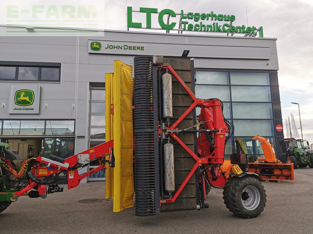 Pöttinger Mergento VT 9220 - Prevrtač sijena/ Grabulje: slika Pöttinger Mergento VT 9220 - Prevrtač sijena/ Grabulje Pöttinger Mergento VT 9220 - Prevrtač sijena/ Grabulje: slika Pöttinger Mergento VT 9220 - Prevrtač sijena/ Grabulje