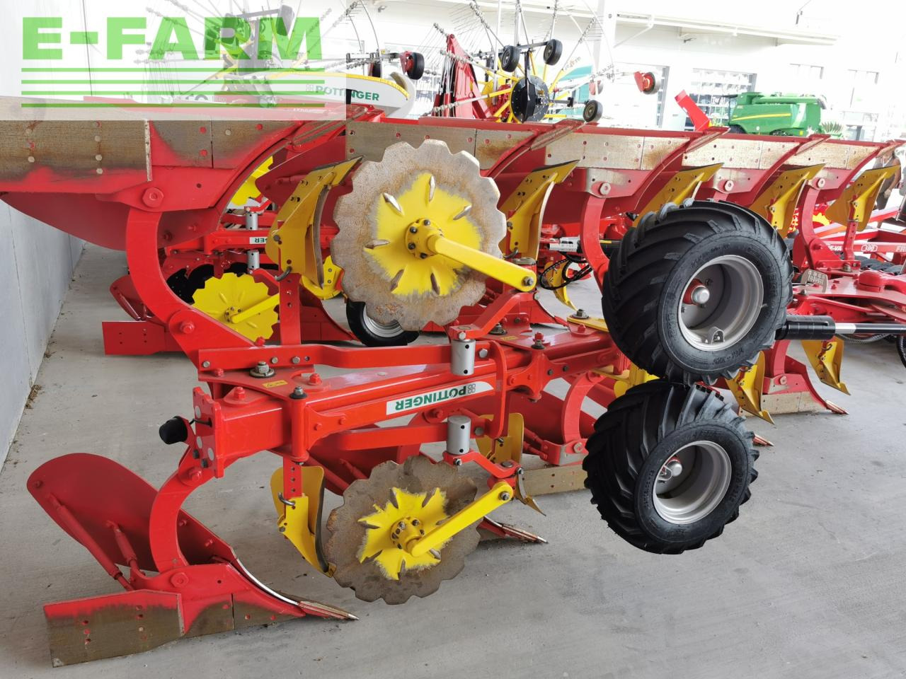 Pöttinger Servo 4000 Plus - Plug: slika Pöttinger Servo 4000 Plus - Plug Pöttinger Servo 4000 Plus - Plug: slika Pöttinger Servo 4000 Plus - Plug