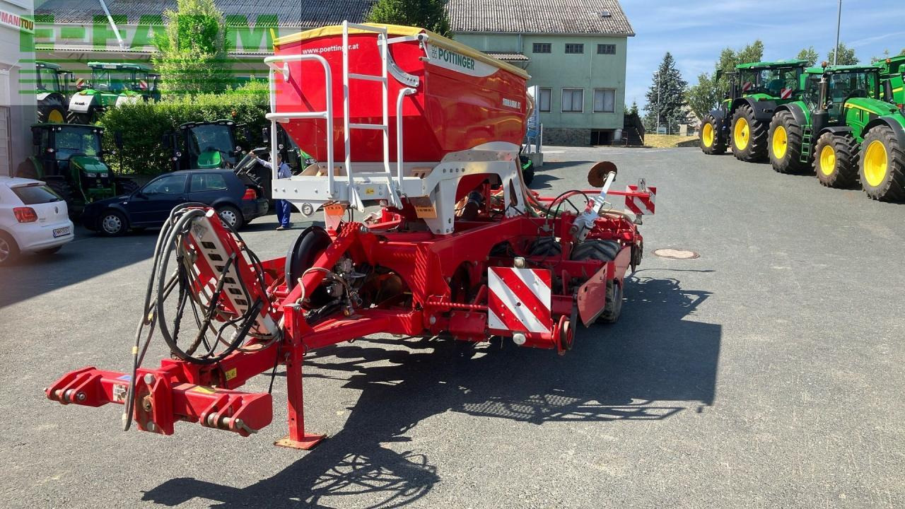 Pöttinger Terrasem R3 Artis Plus - Kombajn i sijačica: slika Pöttinger Terrasem R3 Artis Plus - Kombajn i sijačica Pöttinger Terrasem R3 Artis Plus - Kombajn i sijačica: slika Pöttinger Terrasem R3 Artis Plus - Kombajn i sijačica