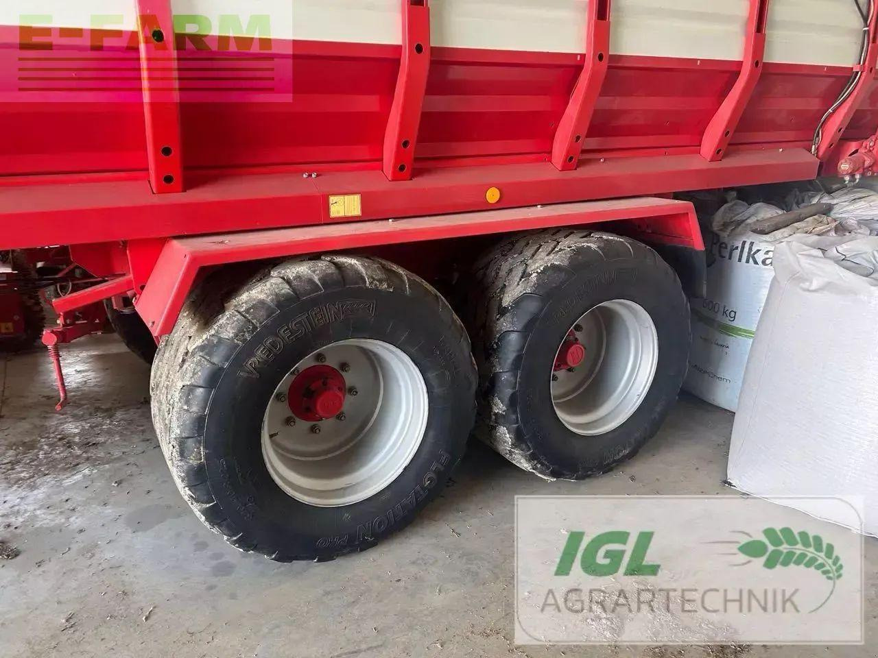 Pöttinger europrofi 3 - Samoutovarni vagon: slika Pöttinger europrofi 3 - Samoutovarni vagon Pöttinger europrofi 3 - Samoutovarni vagon: slika Pöttinger europrofi 3 - Samoutovarni vagon