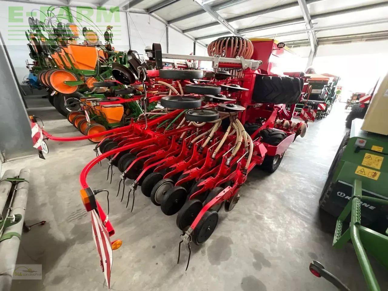 Pöttinger terrasem c4 artis plus - Sijačica: slika Pöttinger terrasem c4 artis plus - Sijačica Pöttinger terrasem c4 artis plus - Sijačica: slika Pöttinger terrasem c4 artis plus - Sijačica