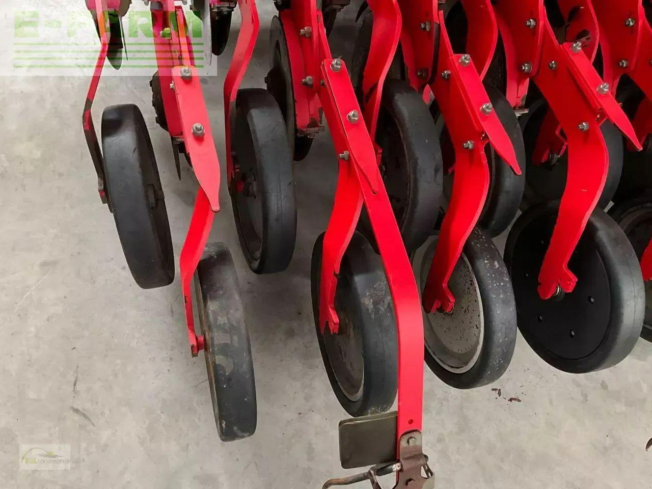 Pöttinger terrasem c4 artis plus - Sijačica: slika Pöttinger terrasem c4 artis plus - Sijačica Pöttinger terrasem c4 artis plus - Sijačica: slika Pöttinger terrasem c4 artis plus - Sijačica