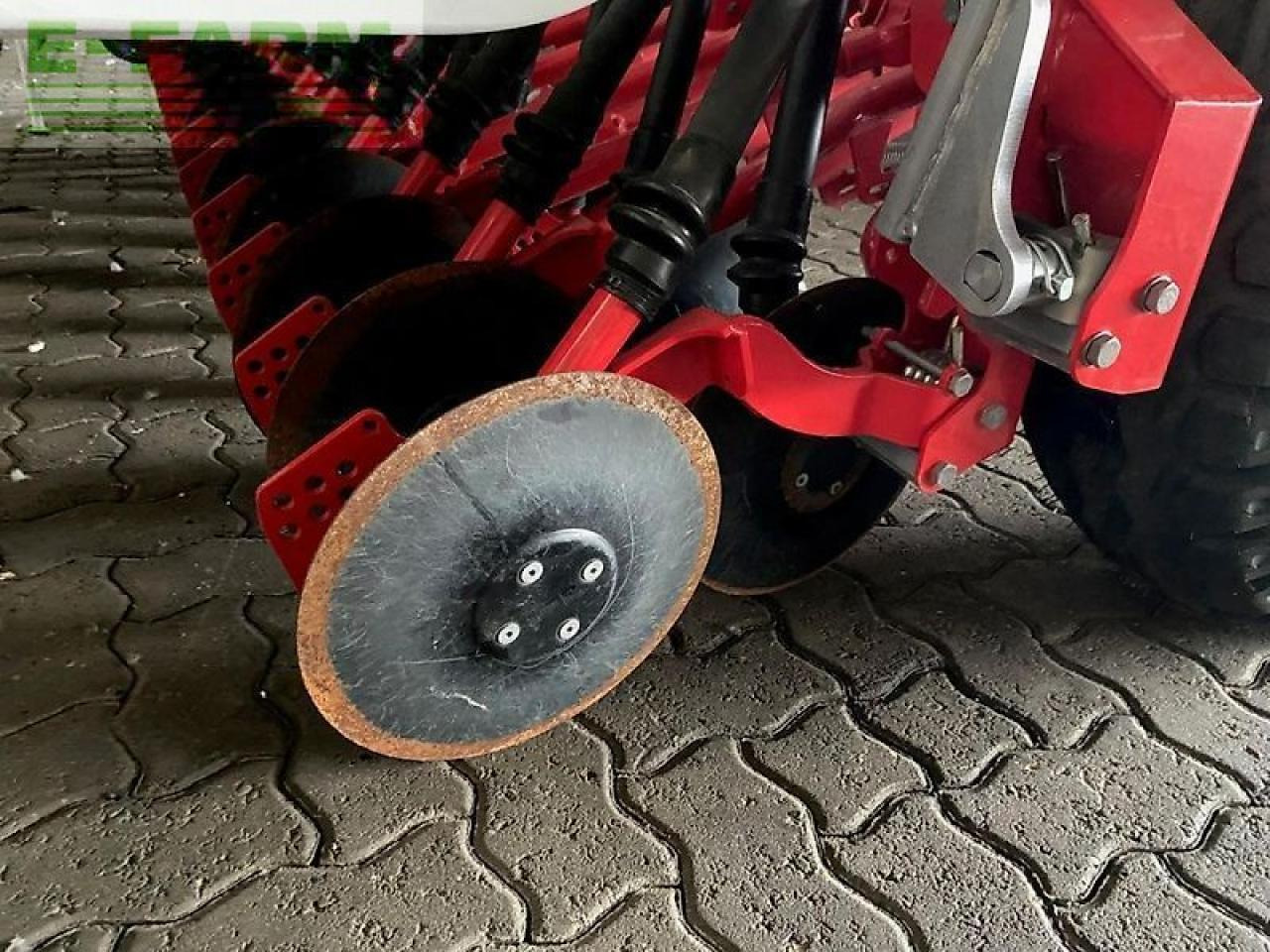 Pöttinger vitasem 3000 - Sijačica: slika Pöttinger vitasem 3000 - Sijačica Pöttinger vitasem 3000 - Sijačica: slika Pöttinger vitasem 3000 - Sijačica