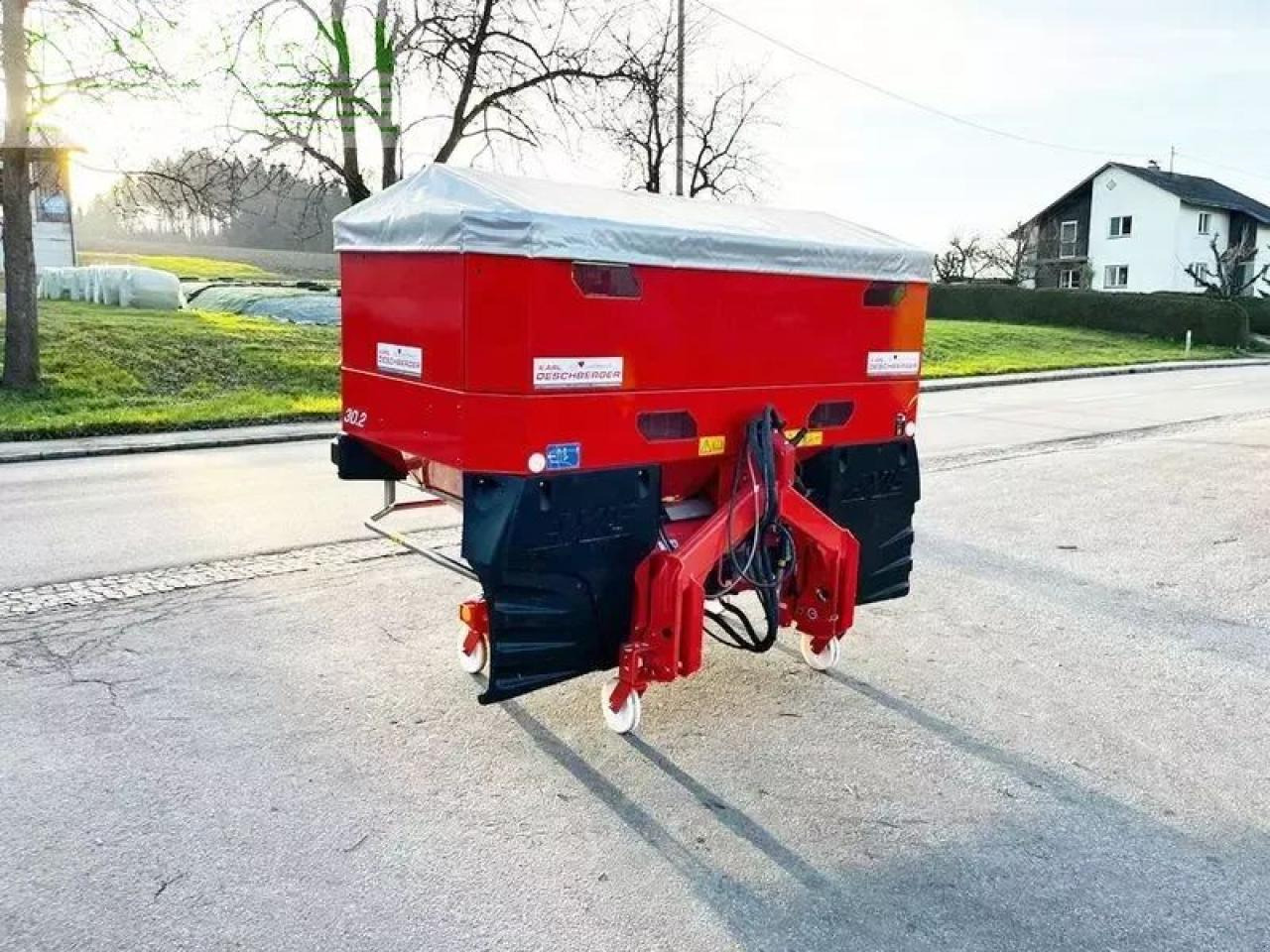 Rauch axis h 30.2 emc+w wiegestreuer - Rasipač gnojiva: slika Rauch axis h 30.2 emc+w wiegestreuer - Rasipač gnojiva Rauch axis h 30.2 emc+w wiegestreuer - Rasipač gnojiva: slika Rauch axis h 30.2 emc+w wiegestreuer - Rasipač gnojiva