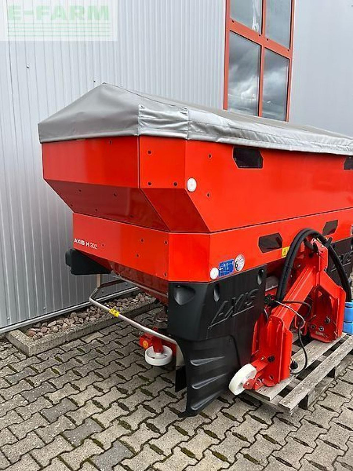 Rauch axis h30.2 - Rasipač gnojiva: slika Rauch axis h30.2 - Rasipač gnojiva Rauch axis h30.2 - Rasipač gnojiva: slika Rauch axis h30.2 - Rasipač gnojiva