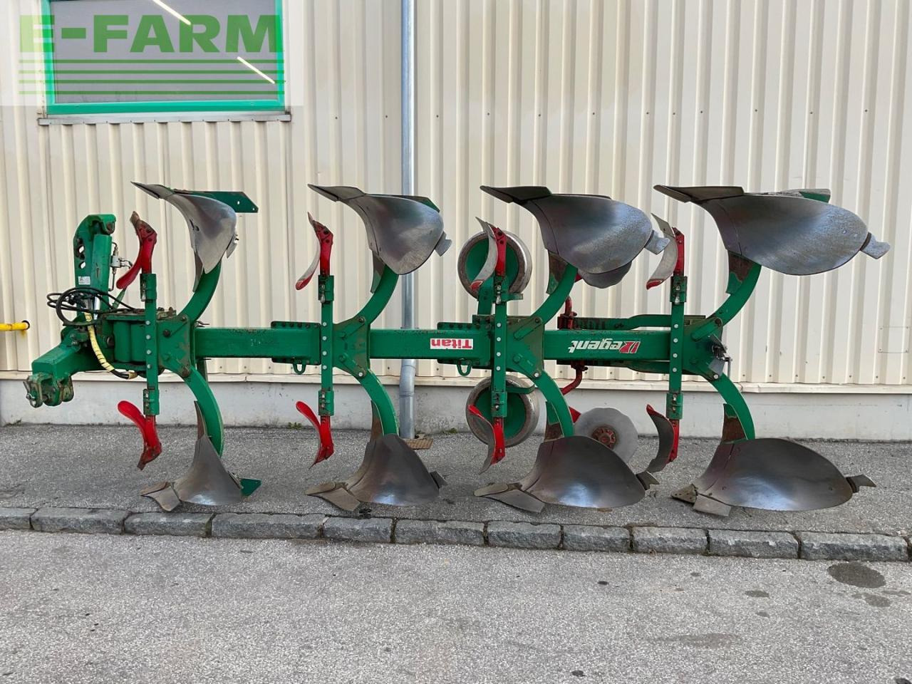 Regent Titan 170 SCX 4-sch. - Plug: slika Regent Titan 170 SCX 4-sch. - Plug Regent Titan 170 SCX 4-sch. - Plug: slika Regent Titan 170 SCX 4-sch. - Plug