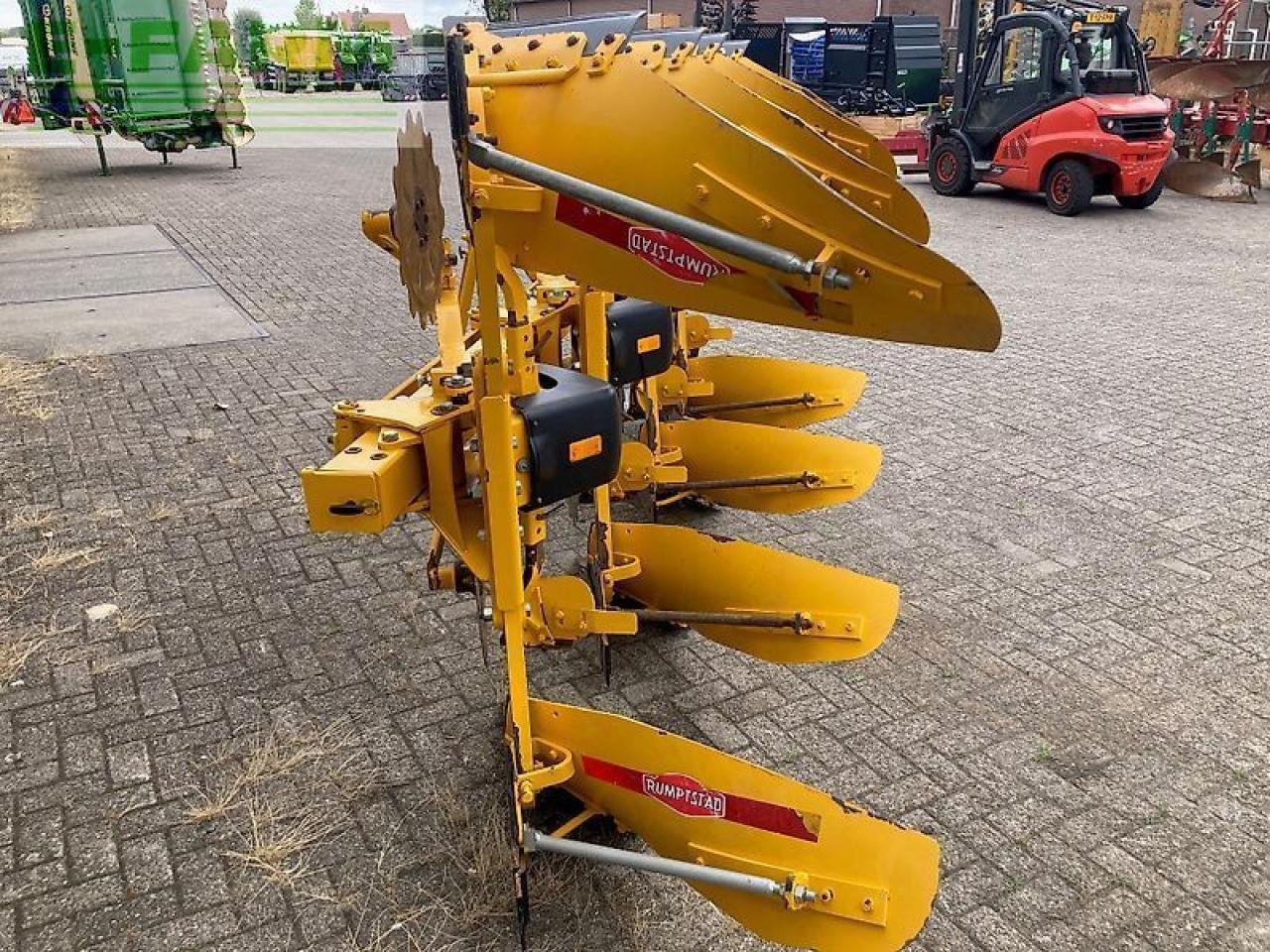 Rumpstad 480v4+0-100l - Plug: slika Rumpstad 480v4+0-100l - Plug Rumpstad 480v4+0-100l - Plug: slika Rumpstad 480v4+0-100l - Plug