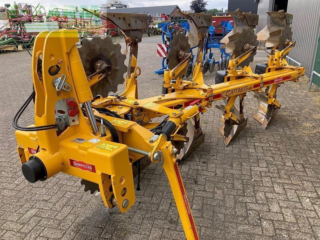 Rumpstad 480v4+0-100l - Plug: slika Rumpstad 480v4+0-100l - Plug Rumpstad 480v4+0-100l - Plug: slika Rumpstad 480v4+0-100l - Plug