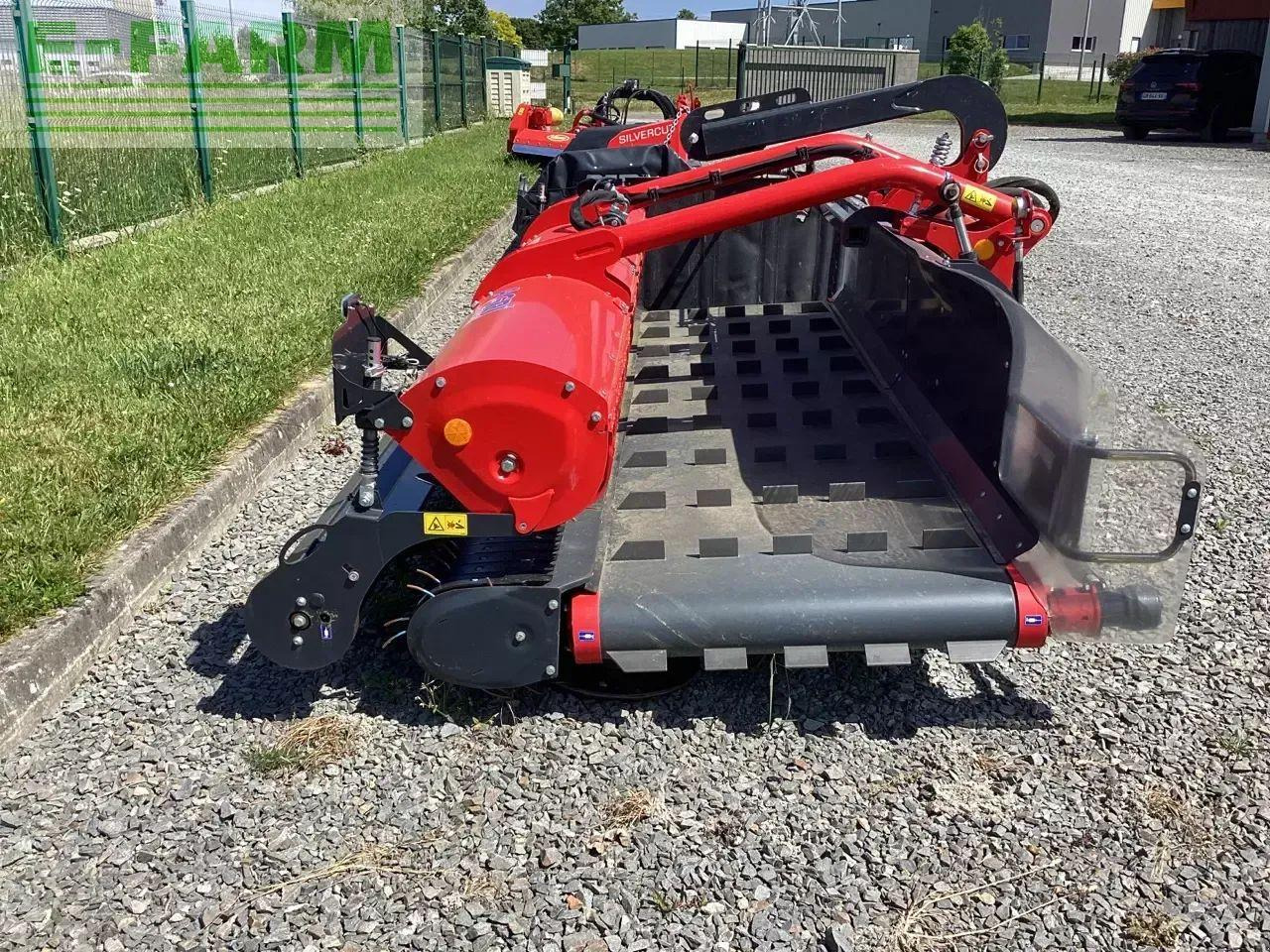 SIP air 350f - Prevrtač sijena/ Grabulje: slika SIP air 350f - Prevrtač sijena/ Grabulje SIP air 350f - Prevrtač sijena/ Grabulje: slika SIP air 350f - Prevrtač sijena/ Grabulje