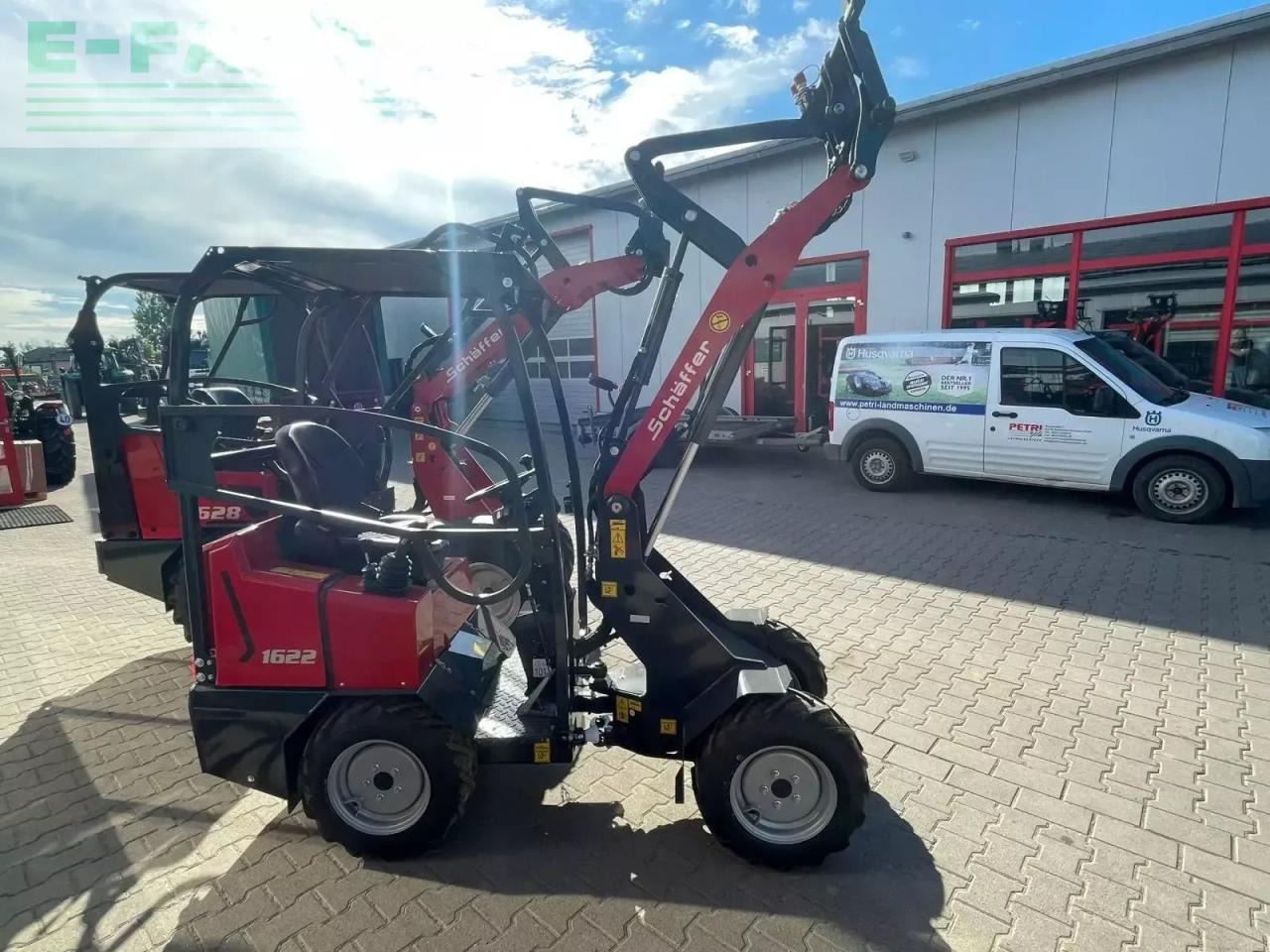 Schäffer 1622 - Utovarivač na kotačima: slika Schäffer 1622 - Utovarivač na kotačima Schäffer 1622 - Utovarivač na kotačima: slika Schäffer 1622 - Utovarivač na kotačima