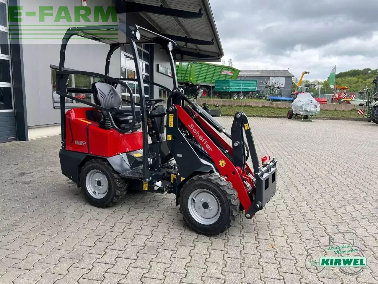 Schäffer 1622 - Utovarivač na kotačima: slika Schäffer 1622 - Utovarivač na kotačima Schäffer 1622 - Utovarivač na kotačima: slika Schäffer 1622 - Utovarivač na kotačima