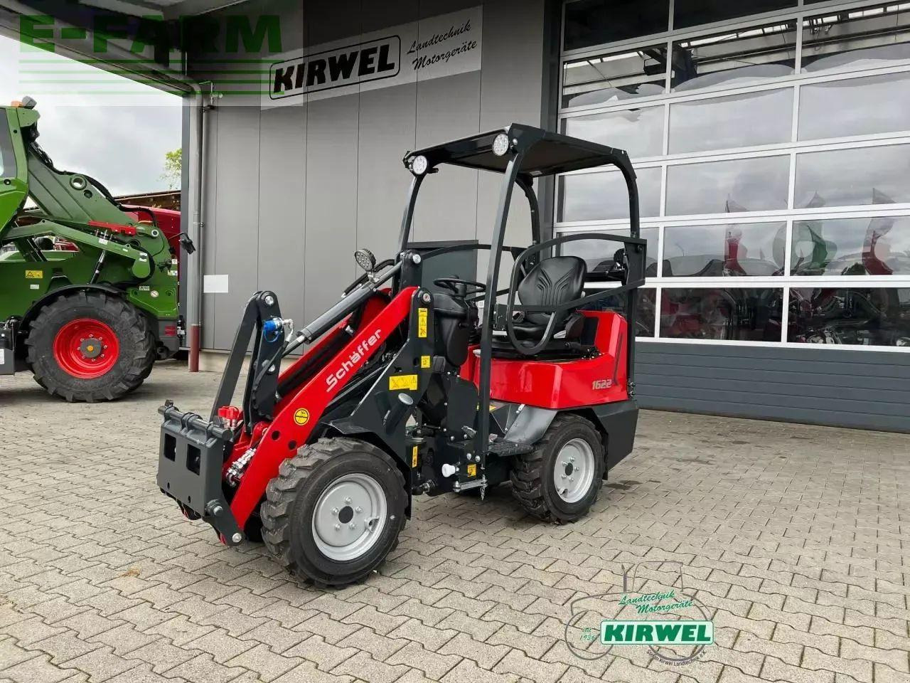 Schäffer 1622 - Utovarivač na kotačima: slika Schäffer 1622 - Utovarivač na kotačima Schäffer 1622 - Utovarivač na kotačima: slika Schäffer 1622 - Utovarivač na kotačima