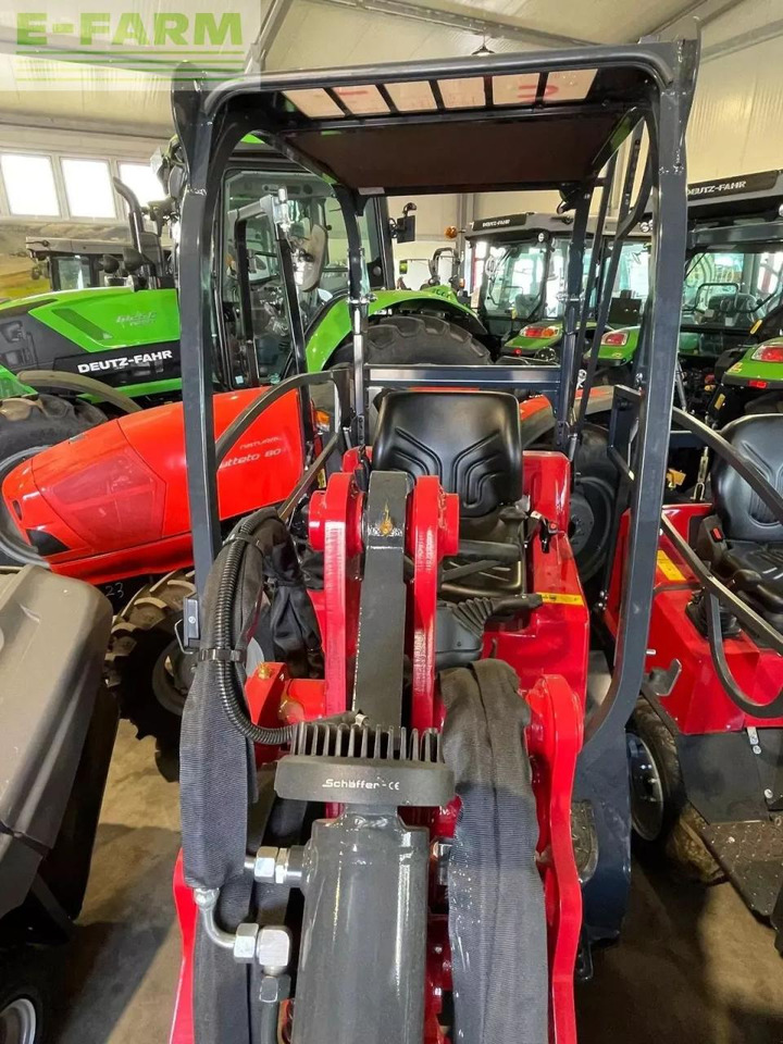 Schäffer 1622 - Utovarivač na kotačima: slika Schäffer 1622 - Utovarivač na kotačima Schäffer 1622 - Utovarivač na kotačima: slika Schäffer 1622 - Utovarivač na kotačima