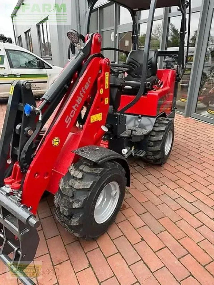 Schäffer 2028 - 2 euro-aufnahme - Utovarivač na kotačima: slika Schäffer 2028 - 2 euro-aufnahme - Utovarivač na kotačima Schäffer 2028 - 2 euro-aufnahme - Utovarivač na kotačima: slika Schäffer 2028 - 2 euro-aufnahme - Utovarivač na kotačima