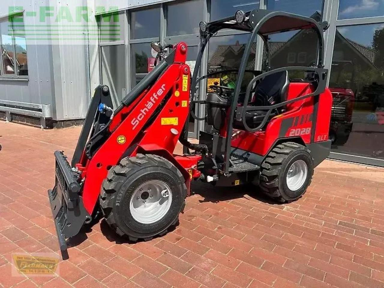 Schäffer 2028 slt sofort verfügbar - Utovarivač na kotačima: slika Schäffer 2028 slt sofort verfügbar - Utovarivač na kotačima Schäffer 2028 slt sofort verfügbar - Utovarivač na kotačima: slika Schäffer 2028 slt sofort verfügbar - Utovarivač na kotačima