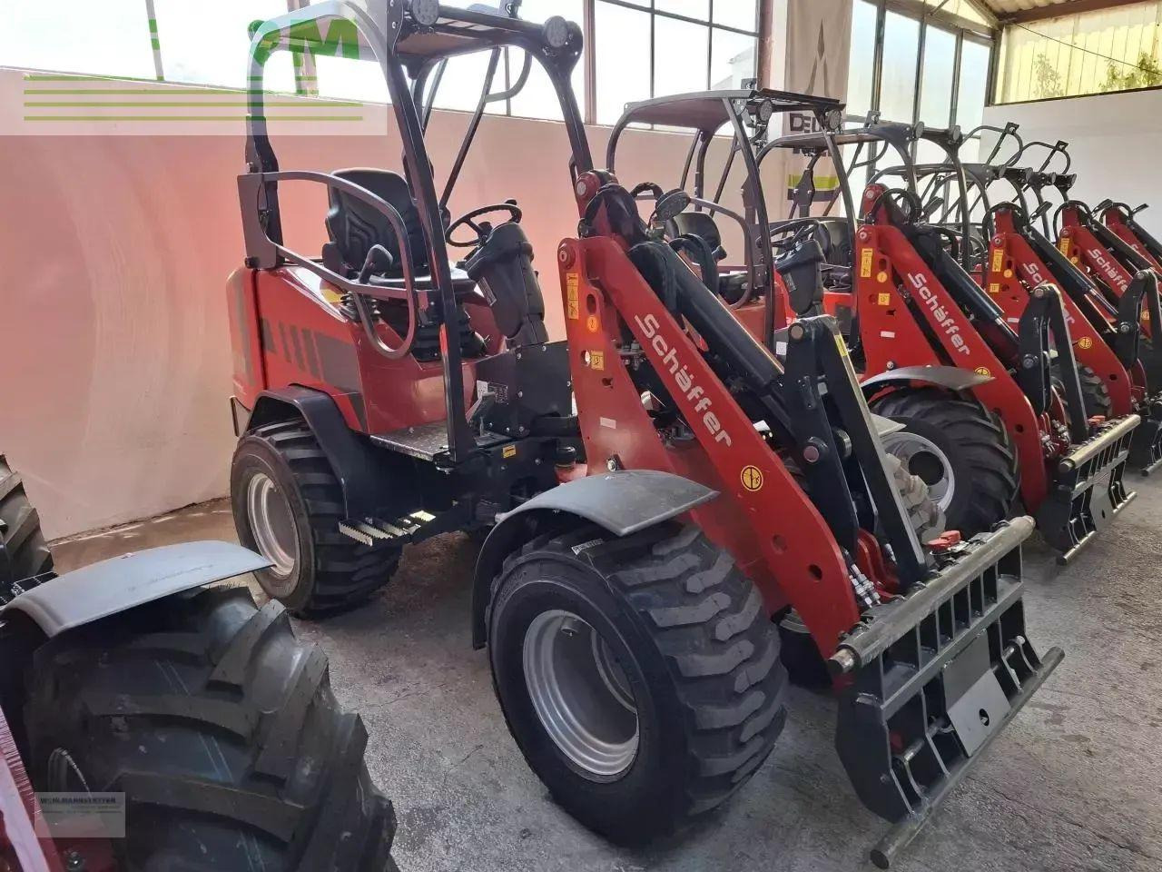 Schäffer 3630 - fahrerschutzdach - Utovarivač na kotačima: slika Schäffer 3630 - fahrerschutzdach - Utovarivač na kotačima Schäffer 3630 - fahrerschutzdach - Utovarivač na kotačima: slika Schäffer 3630 - fahrerschutzdach - Utovarivač na kotačima